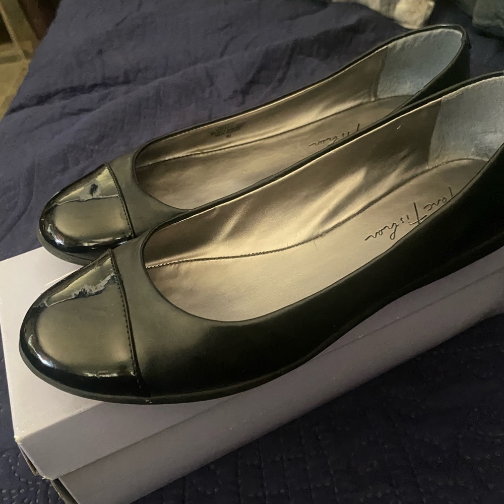 Black Women's Flats